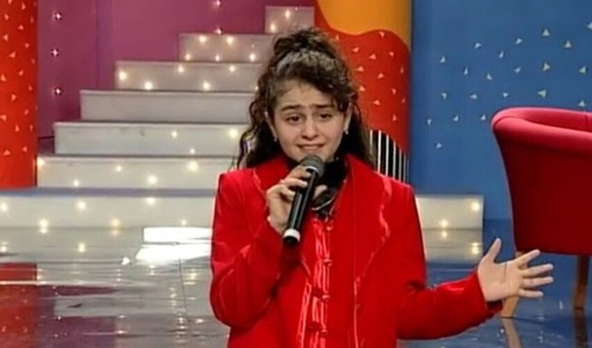 Azeri kızı Günel yaptırdığı estetikleri tek tek açıkladı, takipçilerini inandıramadı - 1. Resim