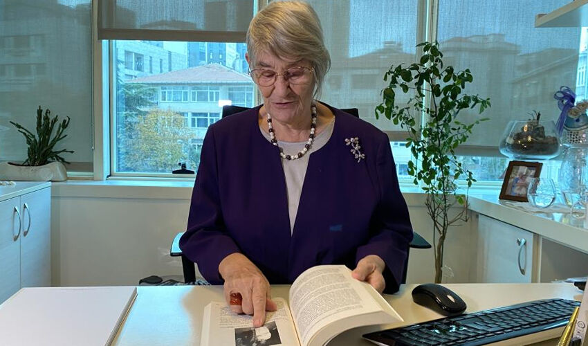 Canan Karatay öfke kustu! Sinirlerine hakim olamadı: O kadını hiç konuşturmayın... Canan Karatay öfke kustu! Sinirlerine hakim olamadı: O kadını hiç konuşturmayın... - 1. Resim