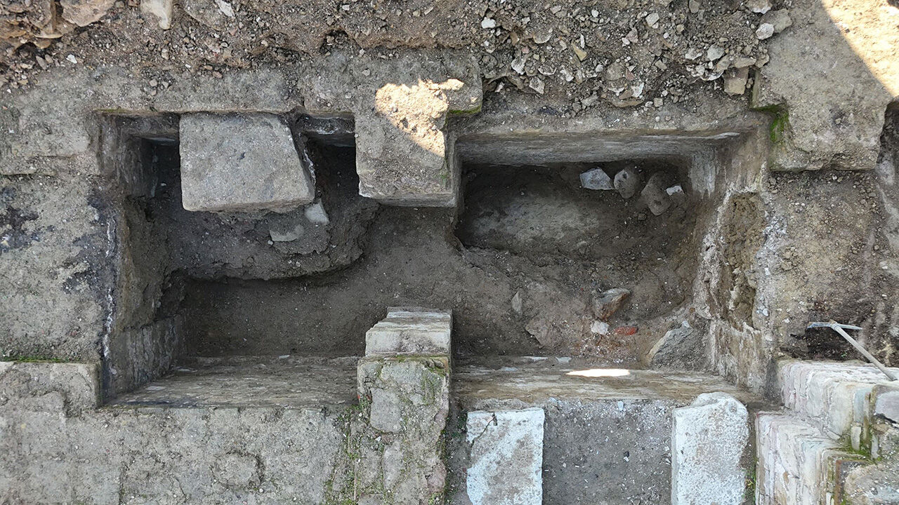 Düzce’deki Prusias ad Hypium Tiyatrosu'nda heyecanlandıran keşif: Kulis odaları ortaya çıkıyor Düzce’deki Prusias ad Hypium Tiyatrosu'nda heyecanlandıran keşif: Kulis odaları ortaya çıkıyor - 2. Resim