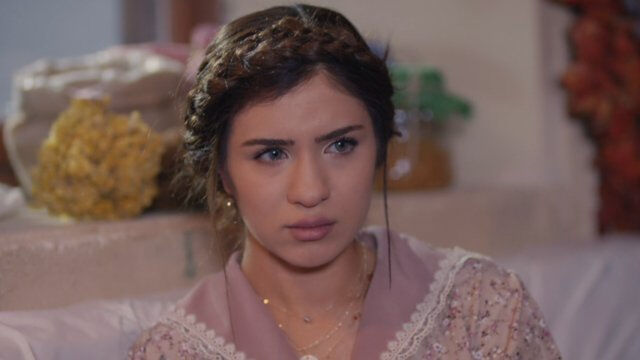 Estetik operasyonlarla bambaşka biri oldu! Feride Hilal Akın'ı görenler tanımakta zorlandı Estetik operasyonlarla bambaşka biri oldu! Feride Hilal Akın'ı görenler tanımakta zorlandı - 1. Resim