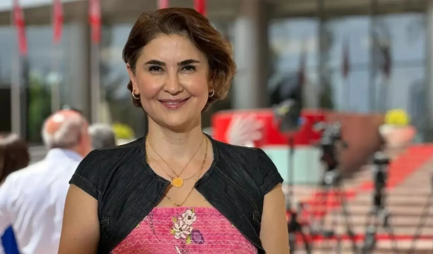 Gazeteci Hilal Köylü kimdir? Devlet Bahçeli  'Mesleği bırak' demişti! - 2. Resim