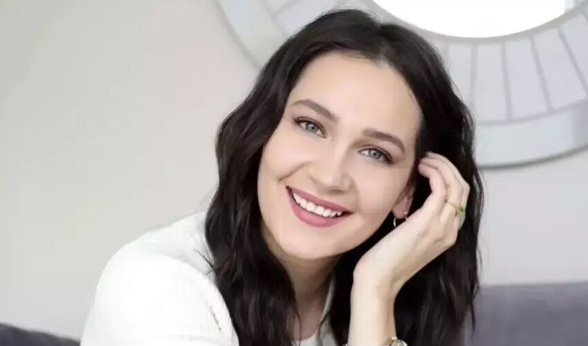 Gönül Dağı'nın Dilek'i Gülsim Ali'nin yeni projesi belli oldu! Güzel oyuncuya sürpriz partner... Gönül Dağı'nın Dilek'i Gülsim Ali'nin yeni projesi belli oldu! Güzel oyuncuya sürpriz partner... - 4. Resim