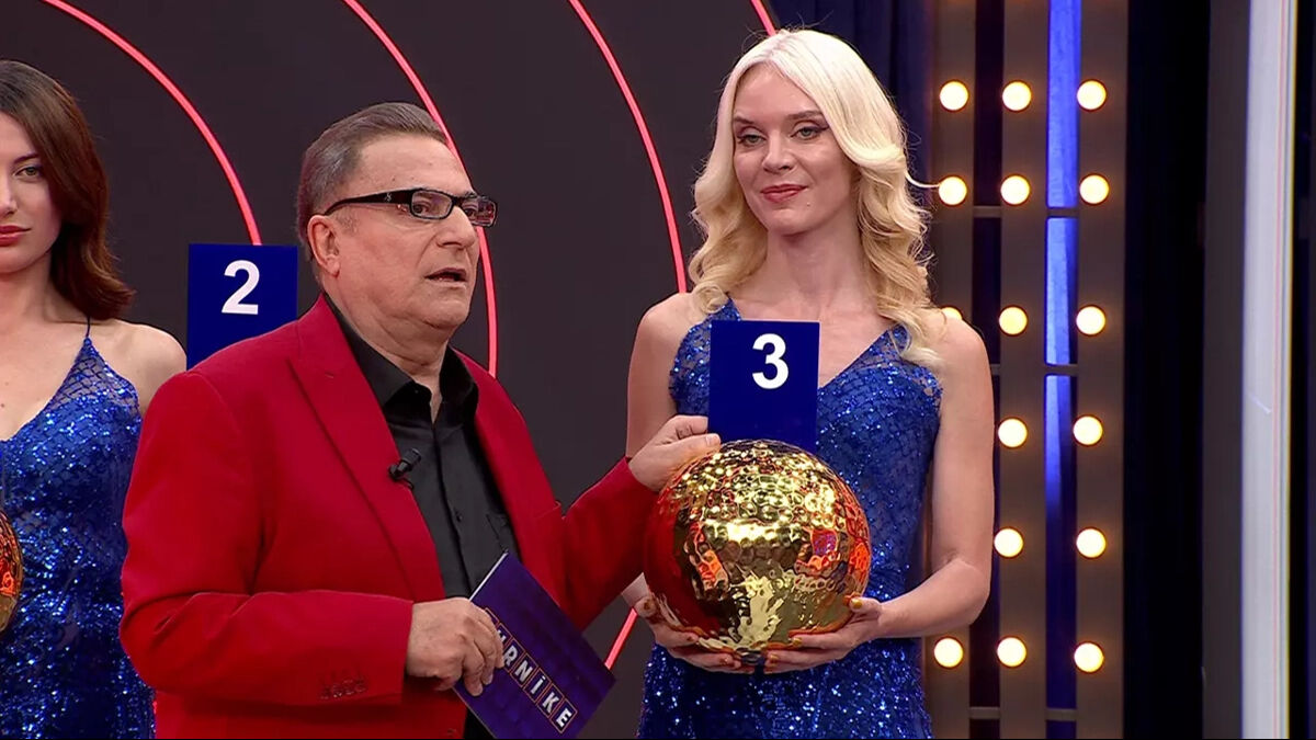 Gözaltı sonrası Mehmet Ali Erbil ile ilgili olay iddia! Sunduğu program yayından kaldırıldı Gözaltı sonrası Mehmet Ali Erbil ile ilgili bomba iddia! Sunduğu program kaldırıldı - 2. Resim