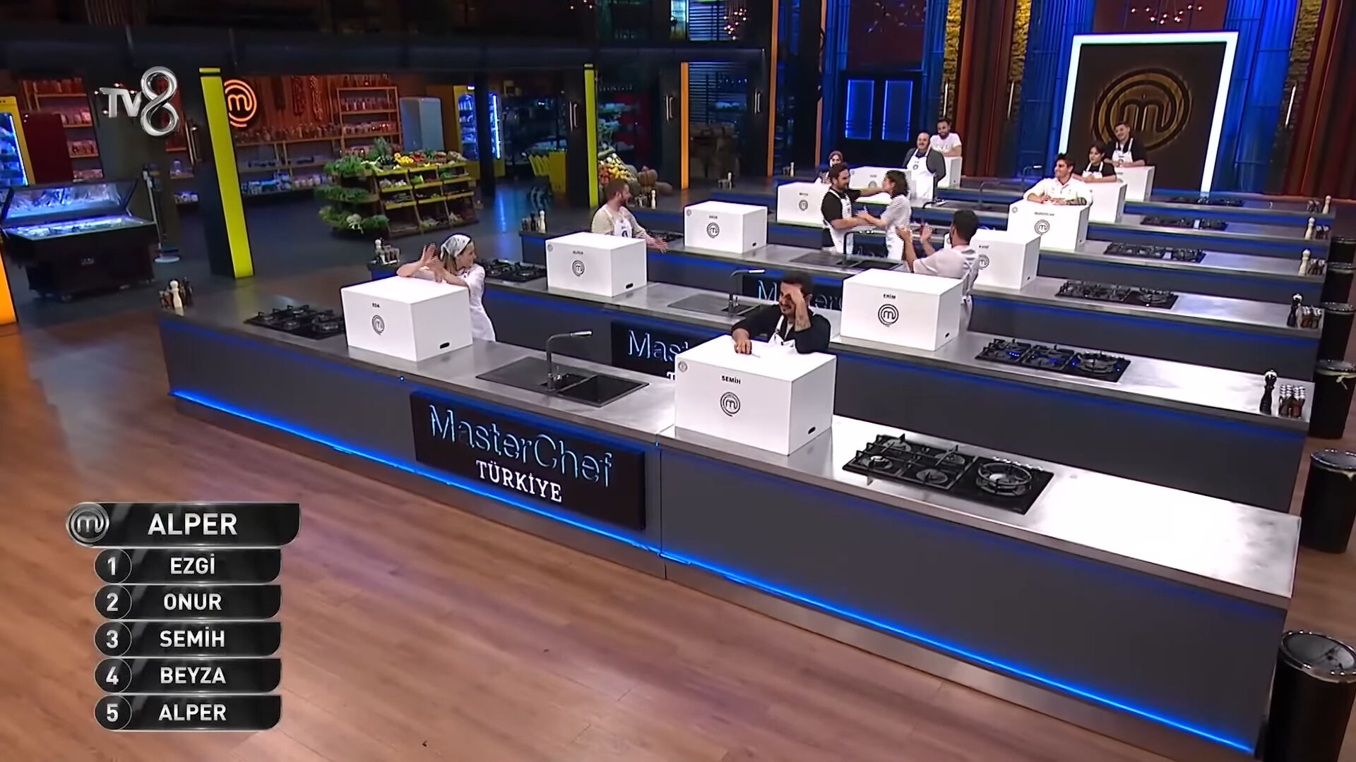 MasterChef 2025 şampiyonunu seçtiler! Yarışmacıların ilk 5 listesi şaşırttı MasterChef 2025 şampiyonunu seçtiler! Yarışmacıların ilk 5 listesi şaşırttı - 1. Resim