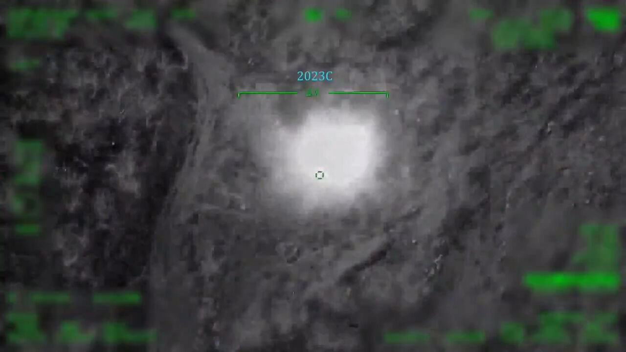 Mehmetçik sınır ötesinde PKK'yı vurdu! 3 bölgede 4 terörist öldürüldü - 2. Resim