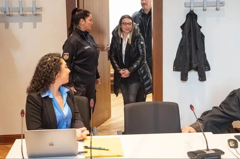 Almanya Bremen'de 8.2 milyon Euro çaldı! Yasemin Gündoğan kimdir, bulundu mu? Almanya Bremen'de 8.2 milyon Euro çaldı! Yasemin Gündoğan kimdir, bulundu mu? - 2. Resim