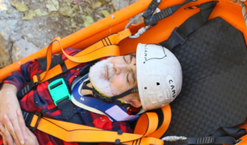 Antalya’da ekipleri alarma geçiren olay! Saatlerce kurtarılmak için bekledi Antalya’da ekipleri alarma geçiren olay! Saatlerce kurtarılmak için bekledi - 4. Resim