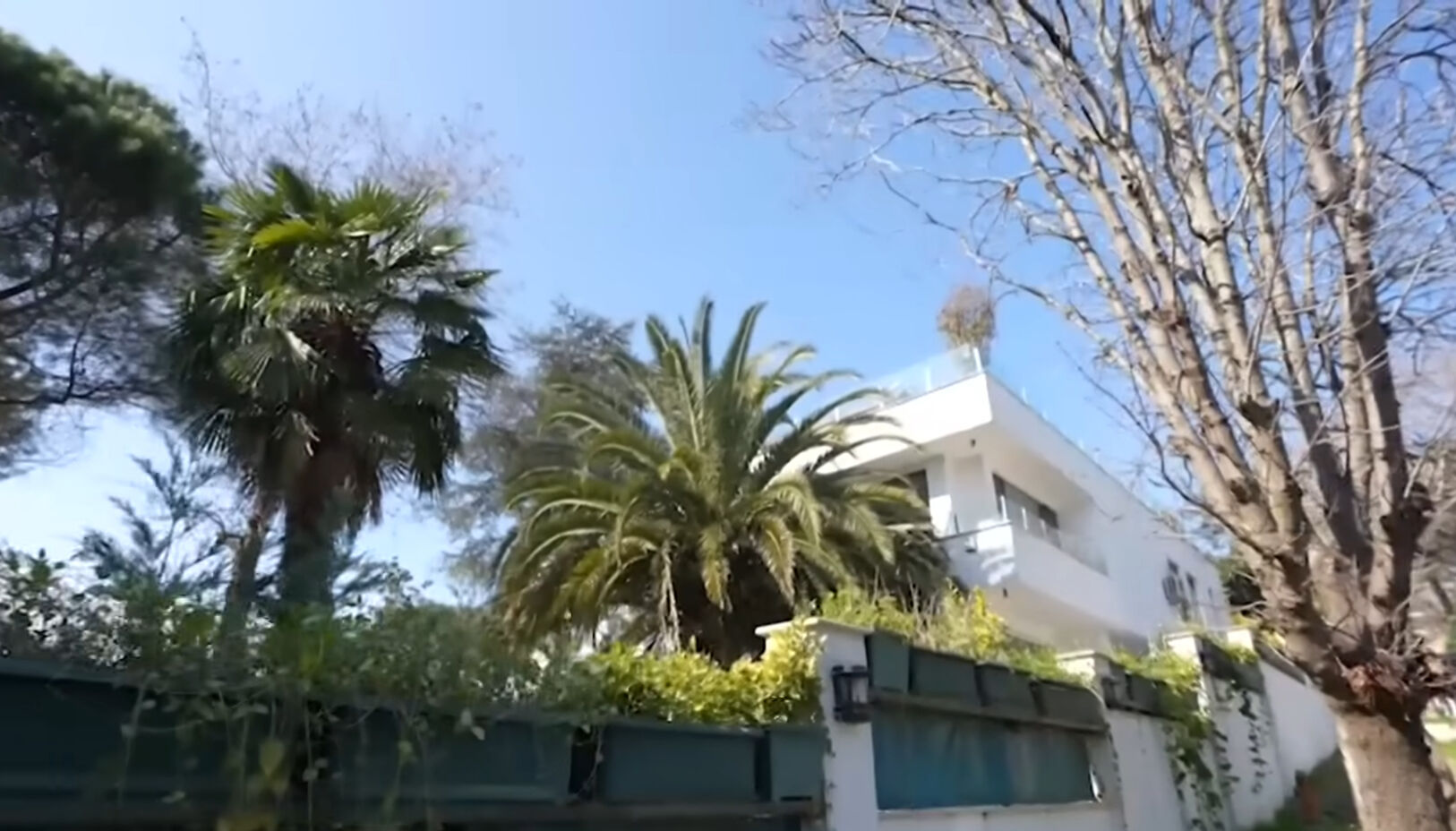 Başsavcılığın itiraz ettiği 'lüks hapis!' Mehmet Ali Erbil ve Serdar Ortaç’ın evi hayrete düşürdü Başsavcılığın itiraz ettiği 'lüks hapis!' Mehmet Ali Erbil ve Serdar Ortaç’ın evi hayrete düşürdü - 4. Resim