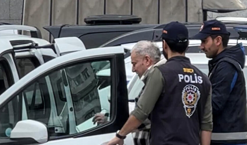 Başsavcılığın itiraz ettiği 'lüks hapis!' Mehmet Ali Erbil ve Serdar Ortaç’ın evi hayrete düşürdü Başsavcılığın itiraz ettiği 'lüks hapis!' Mehmet Ali Erbil ve Serdar Ortaç’ın evi hayrete düşürdü - 1. Resim