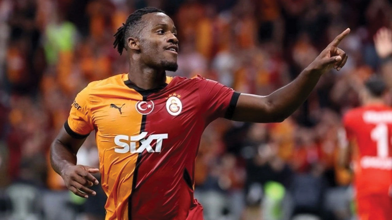 Batshuayi'den 'Beşiktaş'ta dolandırıldım' iddiası! 200 bin euro verdi ama... Batshuayi'den 'Beşiktaş'ta dolandırıldım' iddiası! 200 bin euro verdi ama... - 3. Resim