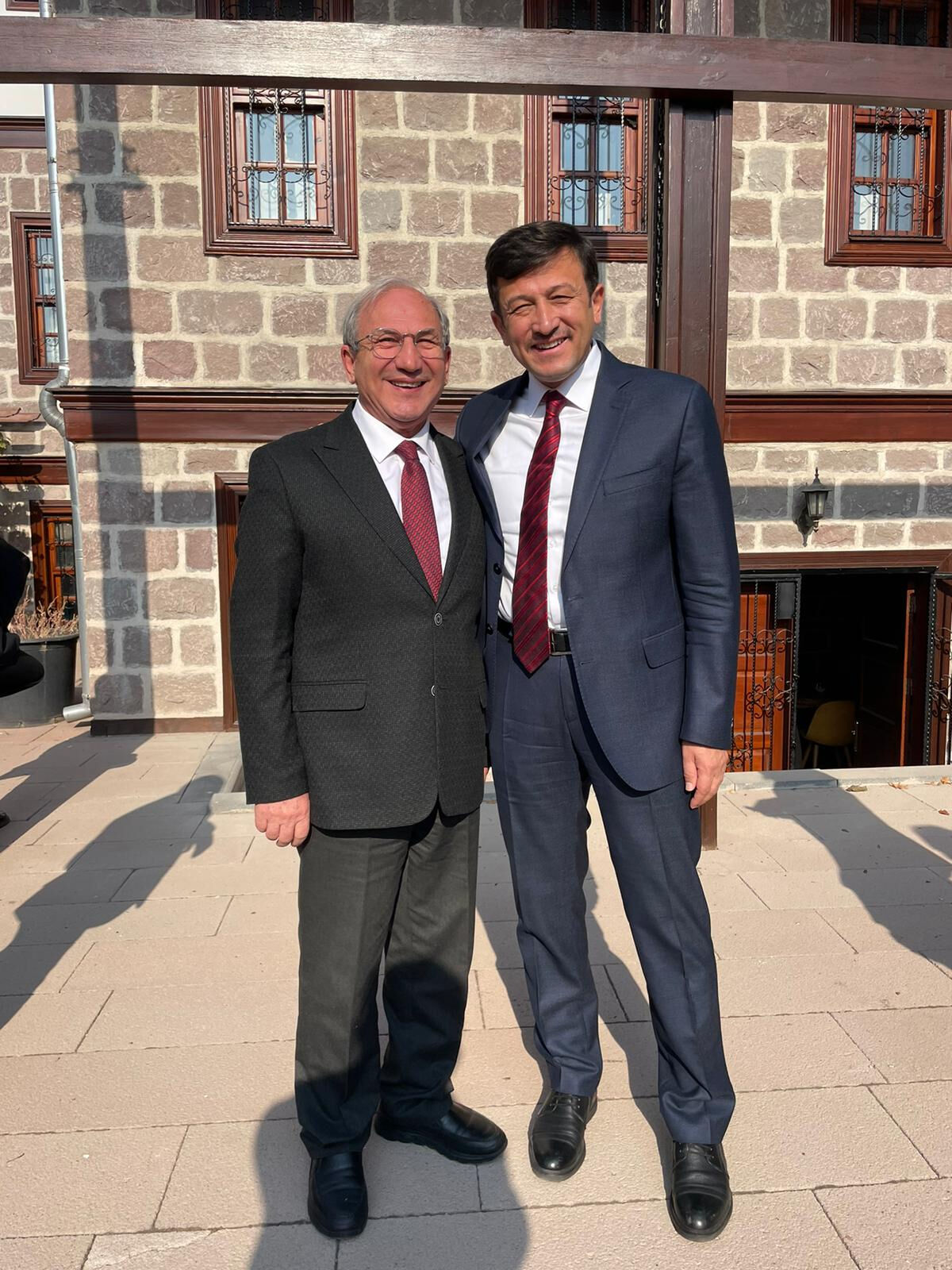 CHP'de adaylık kavgası büyüyor! Ekrem İmamoğlu ile Mansur Yavaş arasında gizli savaş başladı CHP'de adaylık kavgası sürüyor! Ekrem İmamoğlu ile Mansur Yavaş arasında gizli savaş başladı - 1. Resim