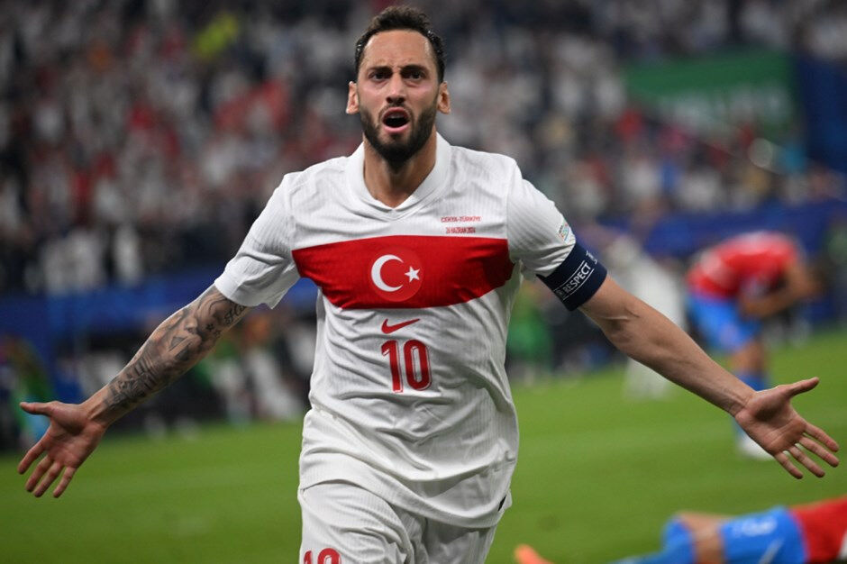Hakan Çalhanoğlu Galatasaray'a mı transfer oluyor?  Hakan Çalhanoğlu'ndan Galatasaraylıları heyecanlandıran sözler!