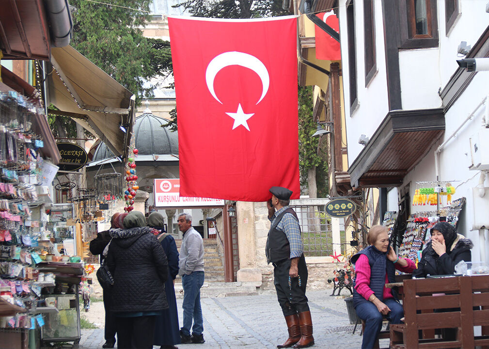 Herkes ona bakıyor! Almanya'dan Eskişehir'e dönen gurbetçi dikkatleri üzerine topladı: Dedelerimiz böyle gezerdi - 3. Resim