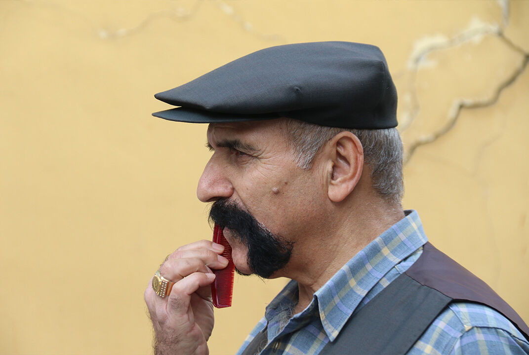 Herkes ona bakıyor! Almanya'dan Eskişehir'e dönen gurbetçi dikkatleri üzerine topladı: Dedelerimiz böyle gezerdi - 4. Resim