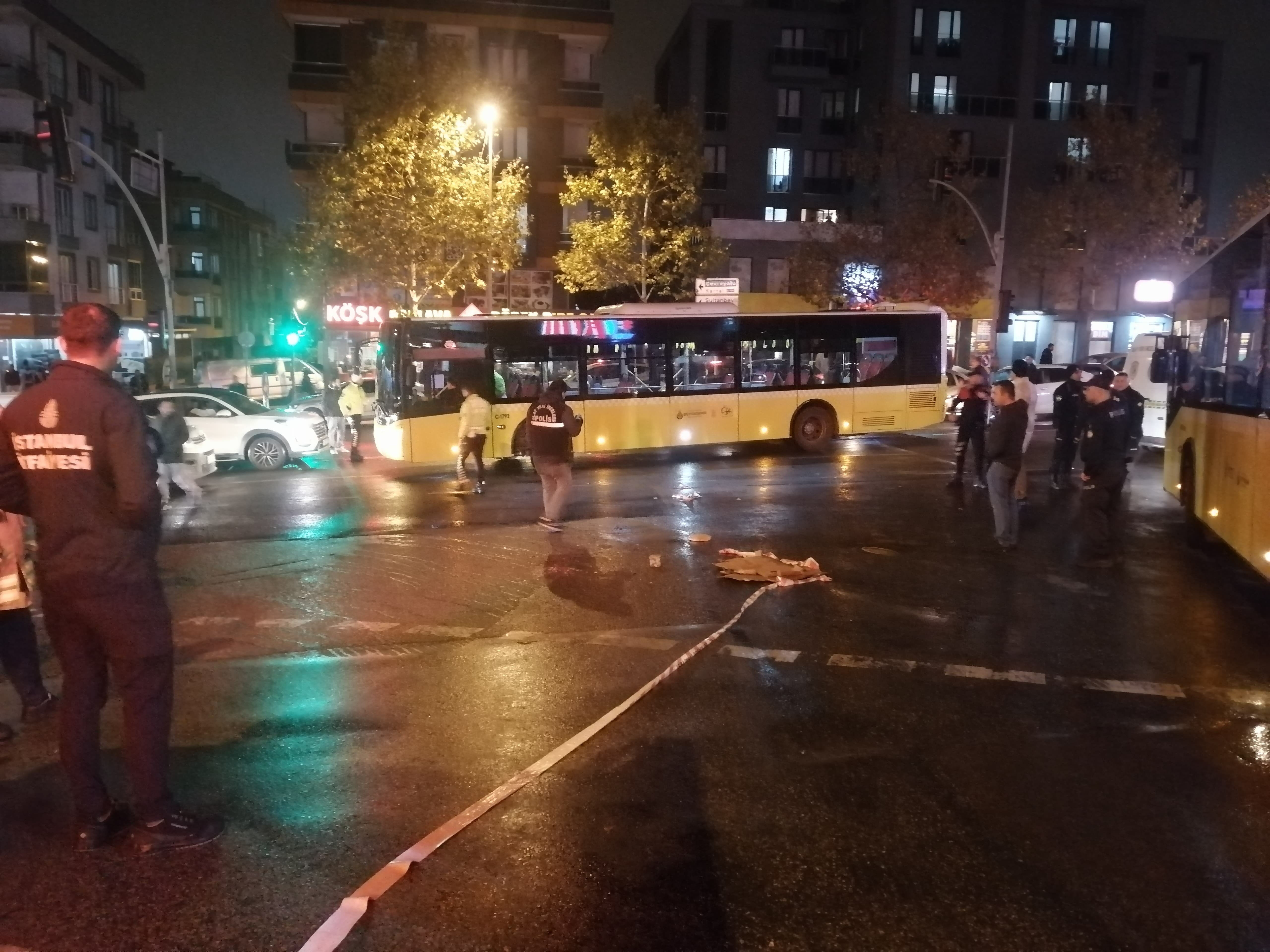 İETT otobüsünün çarptığı çocuk hayatını kaybetti İETT otobüsünün çarptığı çocuk hayatını kaybetti - 2. Resim