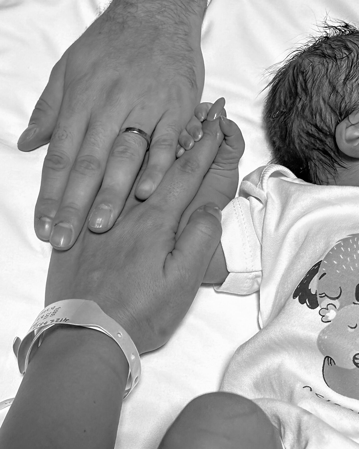 Kafalar ekibinden Atakan Özyurt baba oldu! Haberi sosyal medyadan duyurdu Kafalar ekibinden Atakan Özyurt baba oldu! Haberi sosyal medyadan duyurdu - 2. Resim