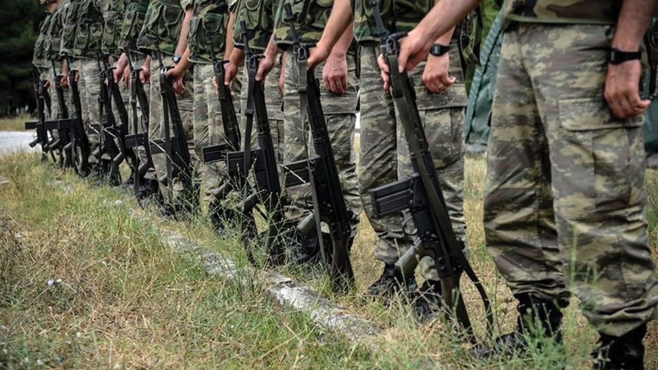 Kışlasız bedelli askerlik geliyor mu? Bakan Yaşar Güler'den net sözler Kışlasız bedelli askerlik geliyor mu? Bakan Yaşar Güler'den net sözler - 4. Resim