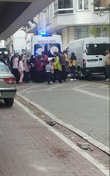 Park yeri kavgasında feci olay! Boynuna tornavida saplandı Park yeri kavgasında feci olay! Boynuna tornavida saplandı - 2. Resim