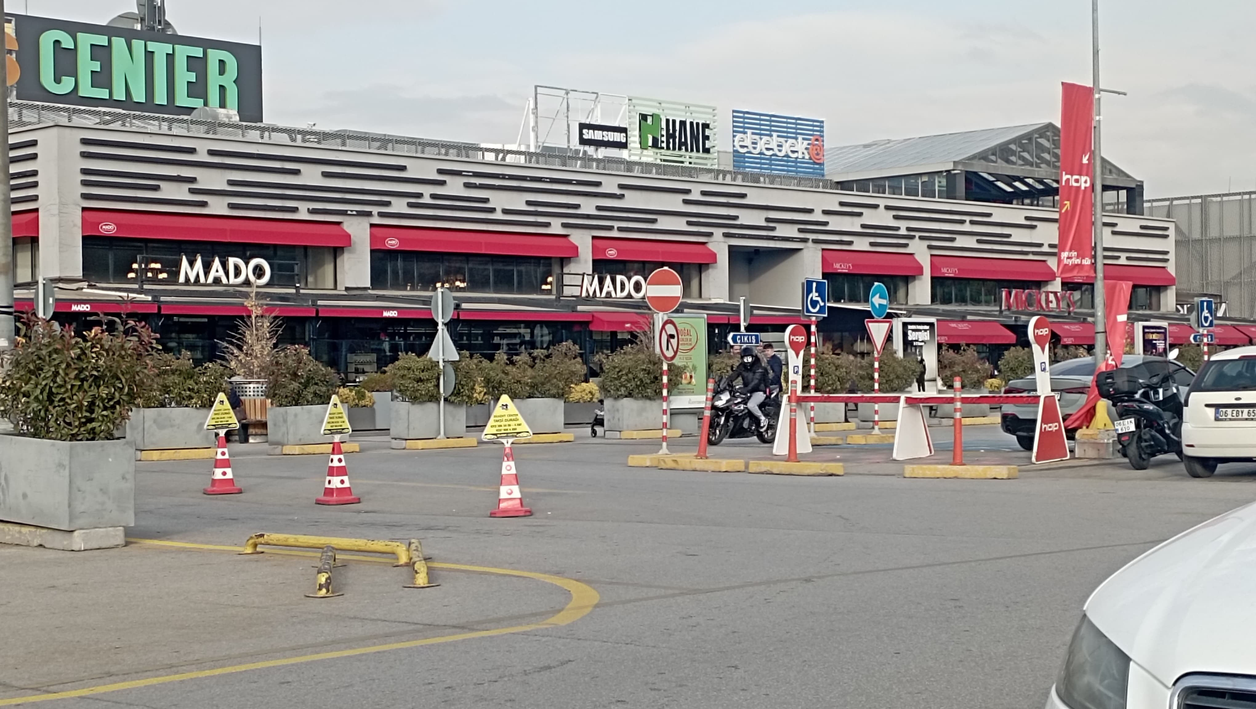 Ankara'da bir kafede silahlı saldırı Ankara'da bir kafede silahlı saldırı - 1. Resim