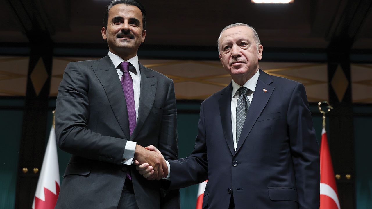 Cumhurbaşkanı Erdoğan ve Katar Emiri Al Sani el sıkıştı! Türkiye ile Katar arasında 8 anlaşma imzalandı - 5. Resim