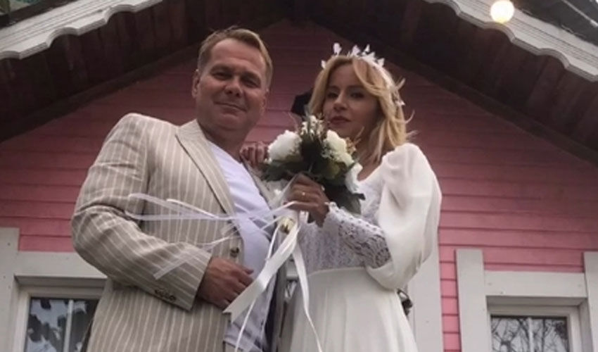 En mutlu gününde yanında yoktu! Orhan Gencebay’ın oğlu sessizliğini bozdu En mutlu gününde yanında yoktu! Orhan Gencebay’ın oğlu sessizliğini bozdu - 3. Resim