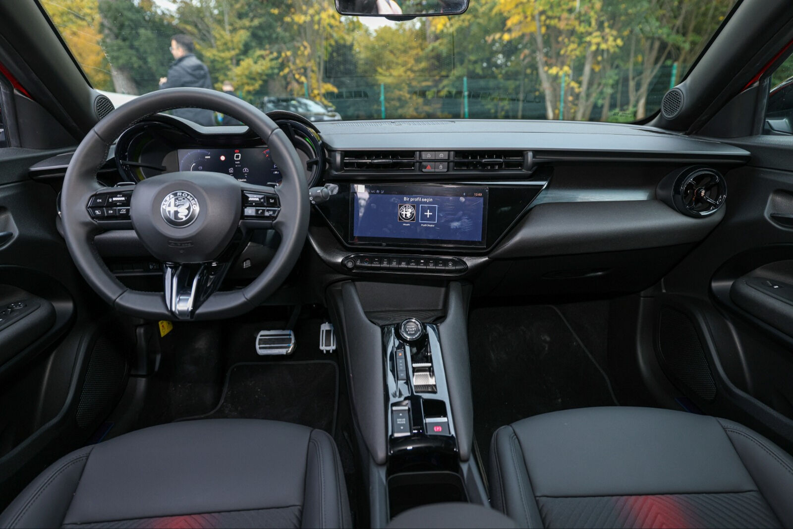 Fiyatlar 1 milyon 549 bin TL'den başlıyor! Alfa Romeo Junior, Türkiye'de  - 2. Resim