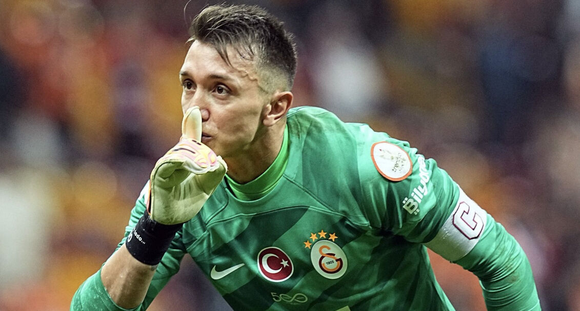 Sergen Yalçın'dan Muslera'nın Mourinho sözlerine sert cevap!  Sergen Yalçın'dan Muslera'nın Mourinho sözlerine sert cevap!
