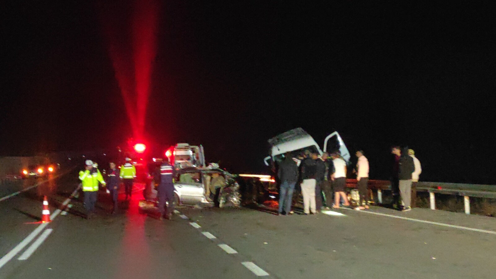 Yozgat'ta feci kaza! Çok sayıda ölü ve yaralı var - 2. Resim