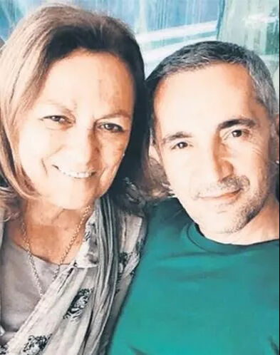 43 yıllık evlilik 10 dakikada bitti! Şükrü Avşar ve eşi Hüsniye Avşar boşandı - 1. Resim