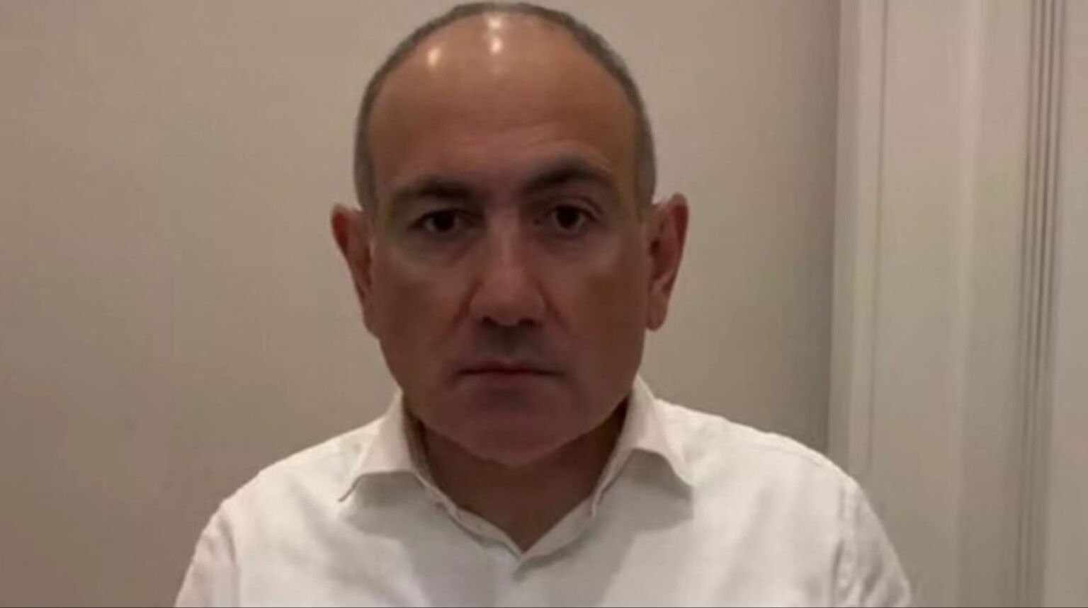 Ermenistan Başbakanı Paşinyan'dan yeni imaj! Herkes aynı yorumu yaptı - 2. Resim