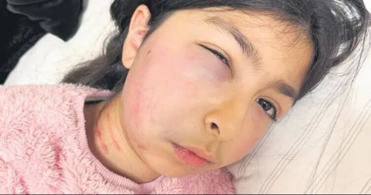 Okul tuvaletinde kan donduran olay! Küçük kızı arkadaşının çığlıkları kurtardı - 2. Resim