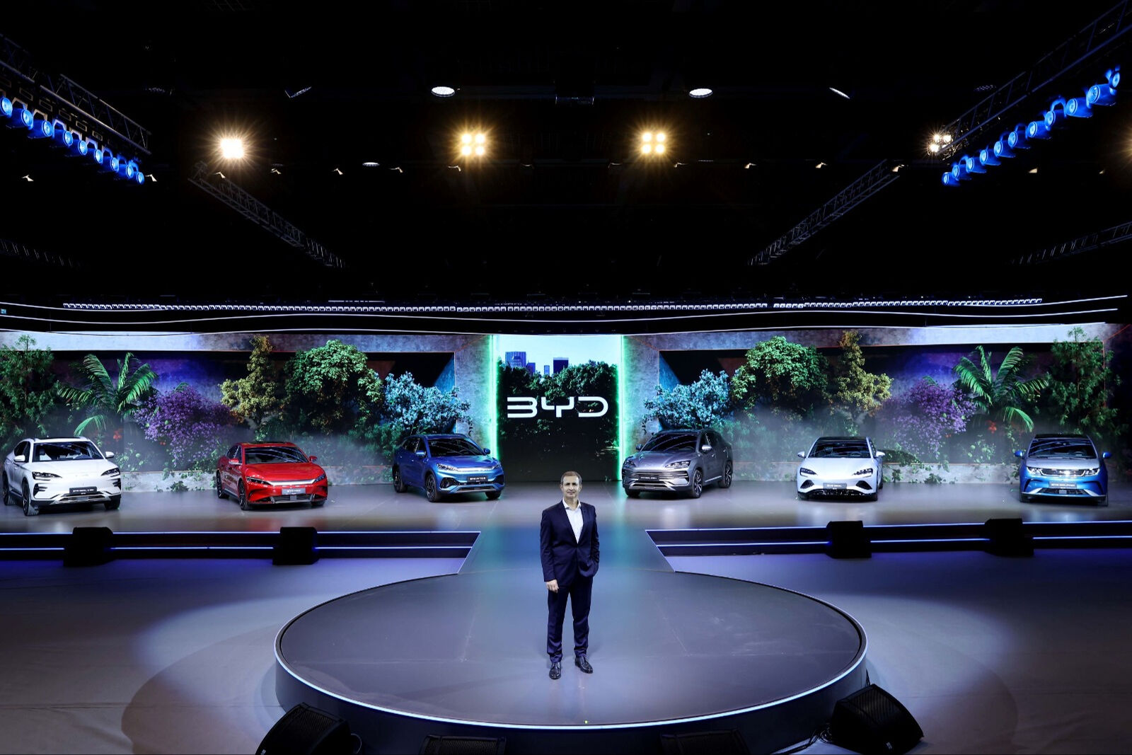 Ön satışlarda rekor kırmıştı! BYD'nin fiyatları sosyal medyada linç edildi 1.2 milyon TL'ye Dolphin! İşte BYD'nin Türkiye'de indirimli olarak satışa sunduğu modeller ve fiyatları - 1. Resim