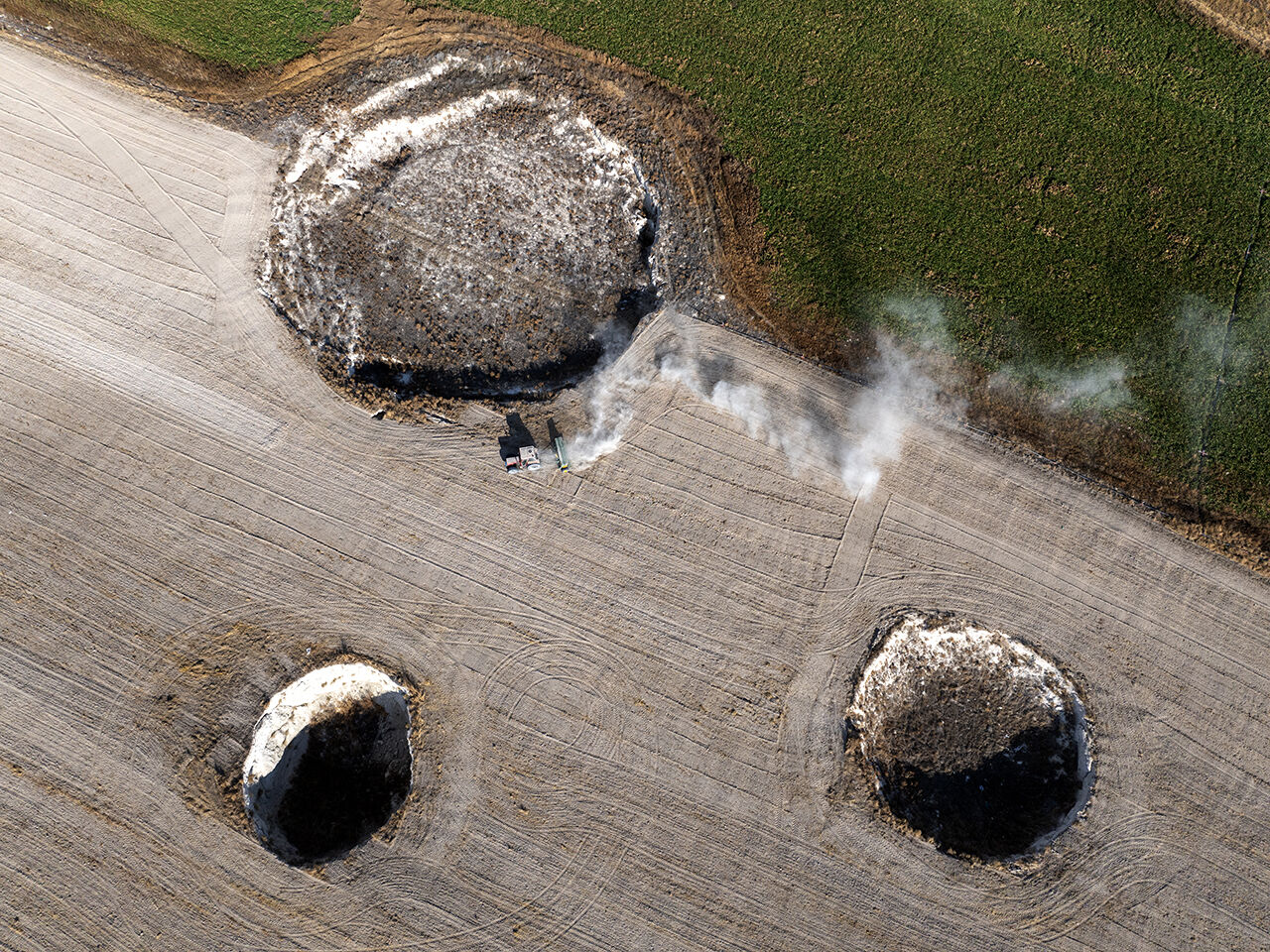 Traktör rallisi! Konyalı çiftçi 8 obruklu tarlayı ekmeyi başardı - 2. Resim