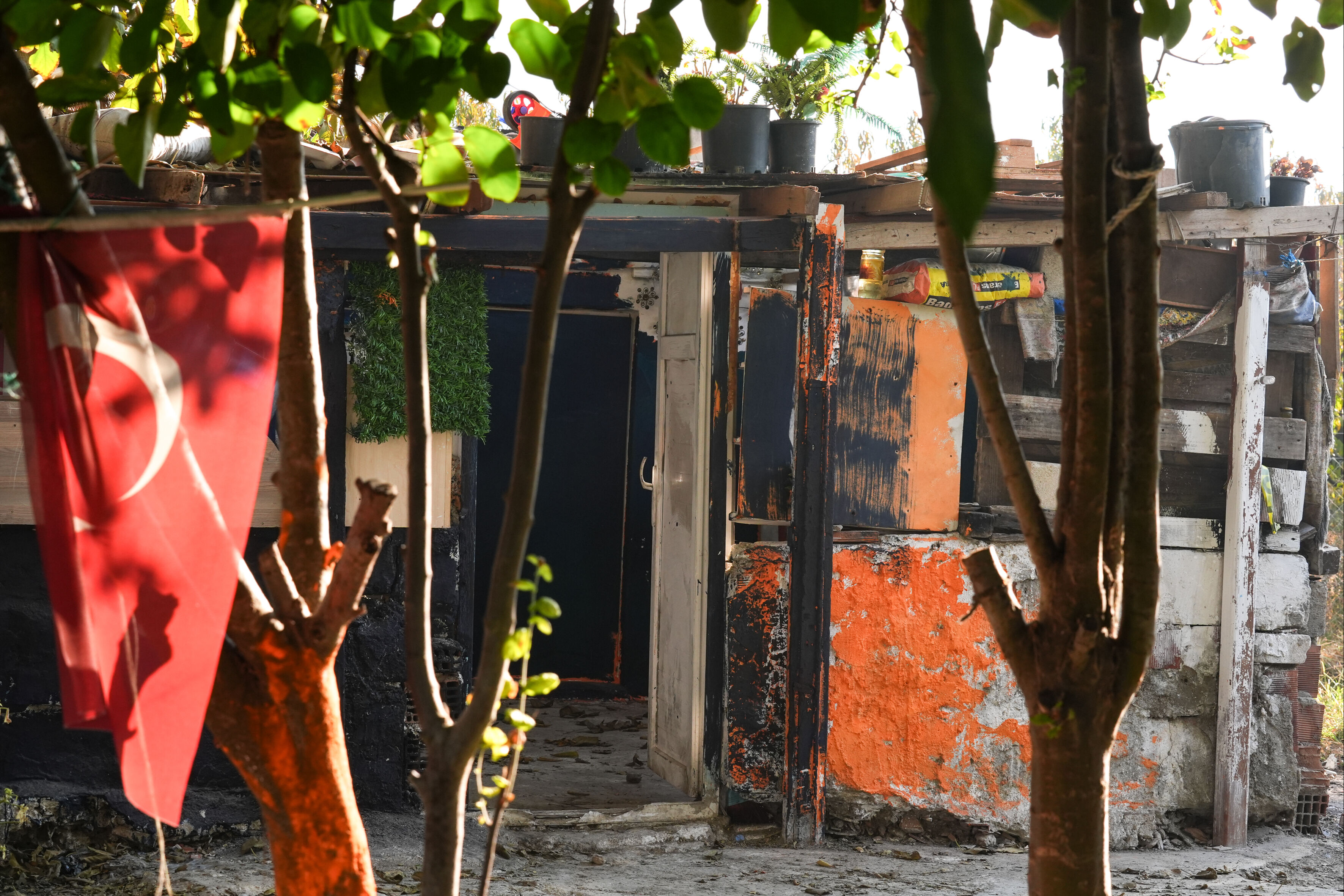 Türkiye İzmir'deki 5 kardeş gözyaşı dökmüştü: Bakanlık devreye girdi, özel ekip sahaya iniyor - 5. Resim