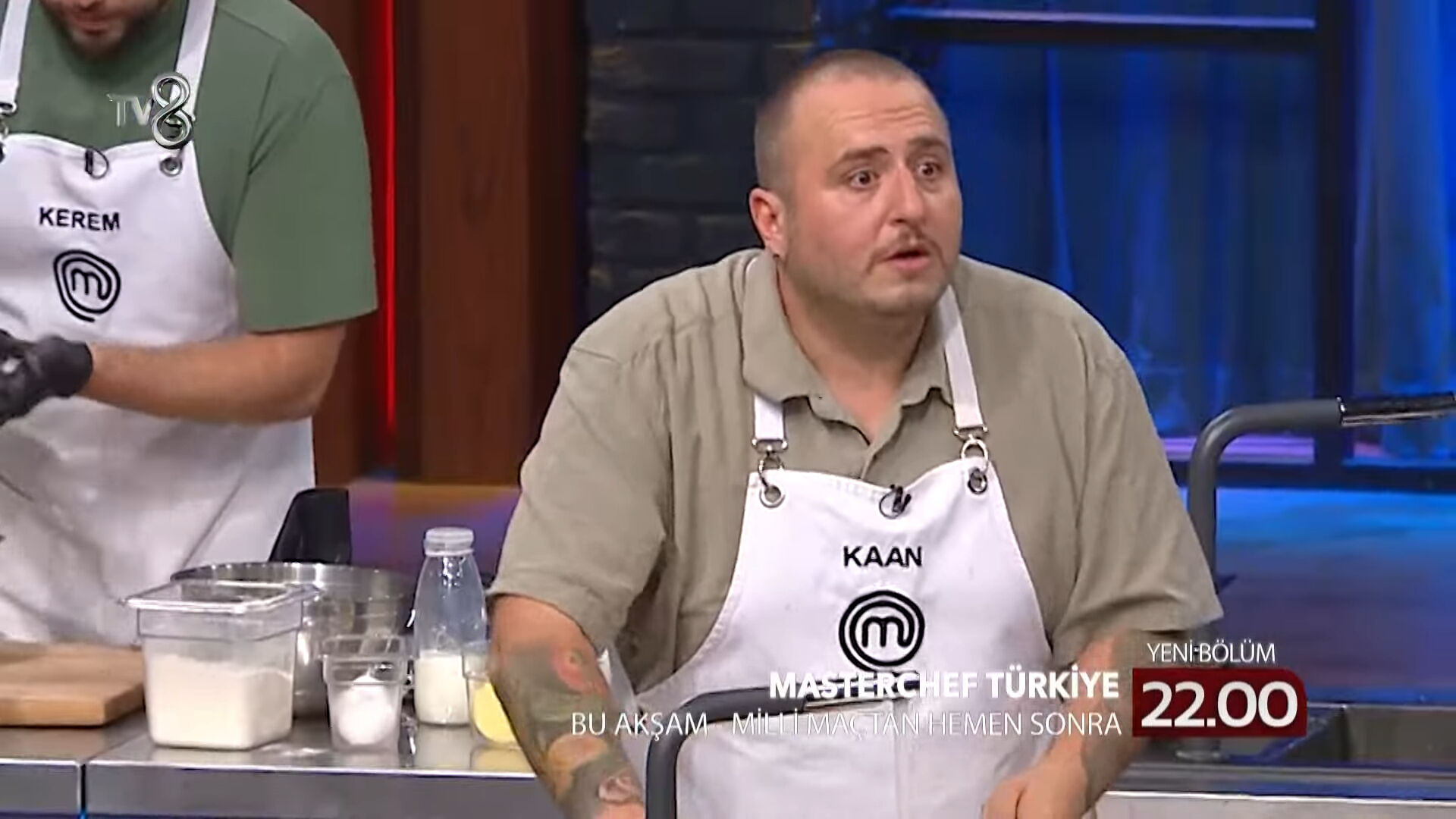 MasterChef’te bir talihsiz kaza daha! Kaynar tencereyle beraber devrildi - 4. Resim