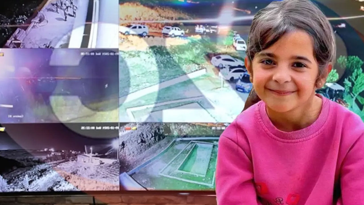 Narin cinayetinde pes dedirten görüntüler! Güran ailesi saniye saniye jandarmanın izini sürmüş Narin cinayetinde pes dedirten görüntüler! Güran ailesi kamera ile jandarmayı saniye saniye takip etmiş - 3. Resim