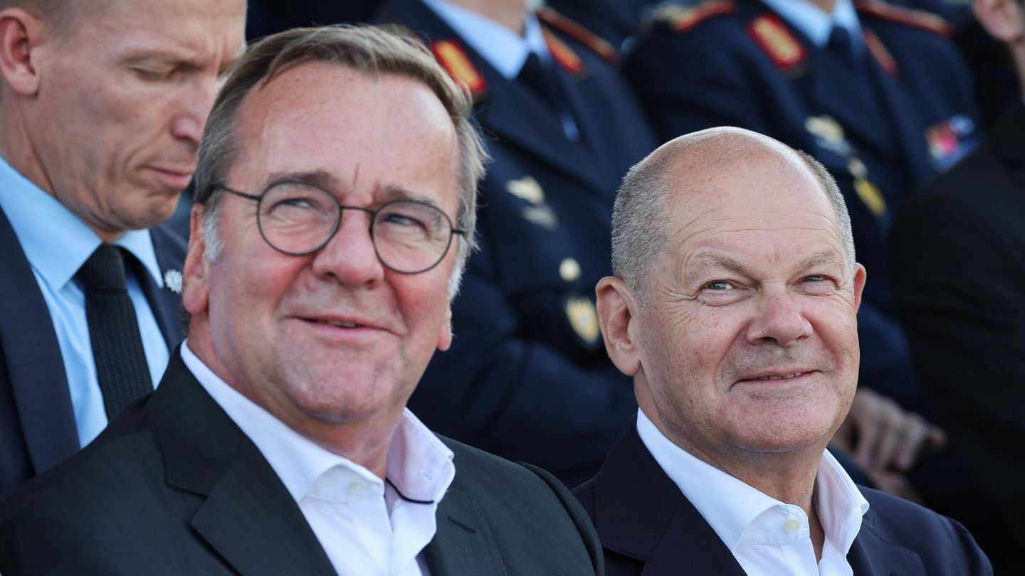 Savunma Bakanı Boris Pistorius kimdir? Almanya'da erken seçim öncesi 'en sevilen politikacılar' listesinde ilk sırada! - 1. Resim