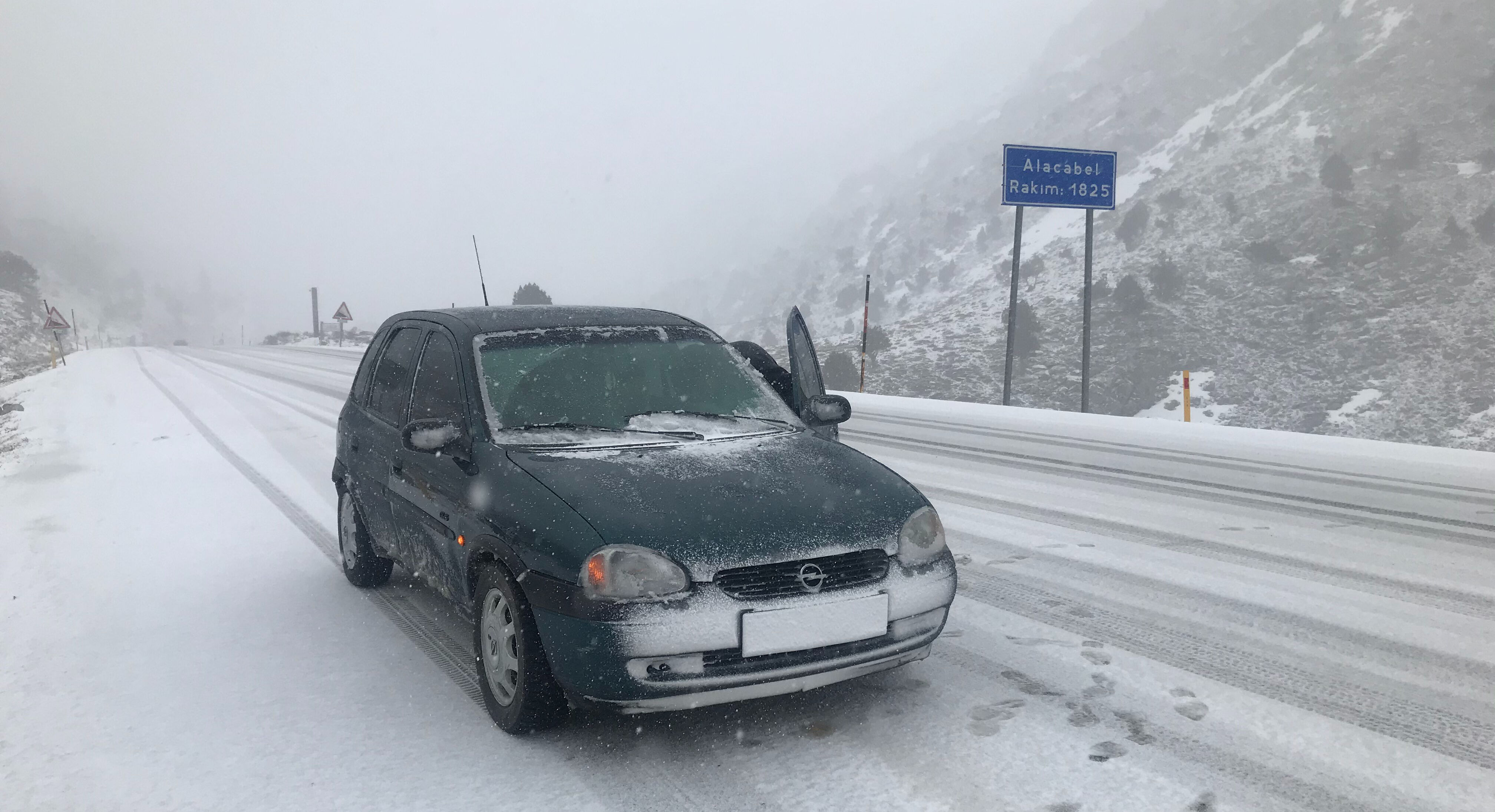 Bir kent, dört saat, üç mevsim! Vatandaşlar hayrete düştü - 4. Resim