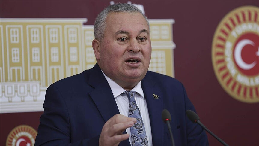 Demokrat Parti'de 'darbe' depremi! Cemal Enginyurt ve Salih Uzun istifa edecek - 3. Resim