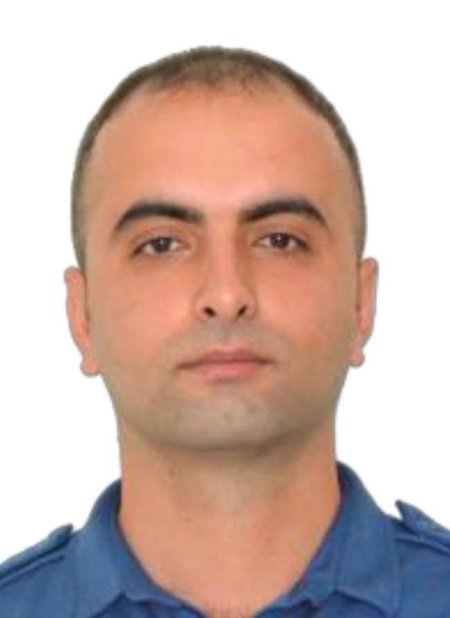 Feci kazada şehidimiz var! Polisler saman yüklü tırın altında ezildi Feci kazada şehidimiz var! Polisler saman yüklü tırın altında ezildi - 5. Resim