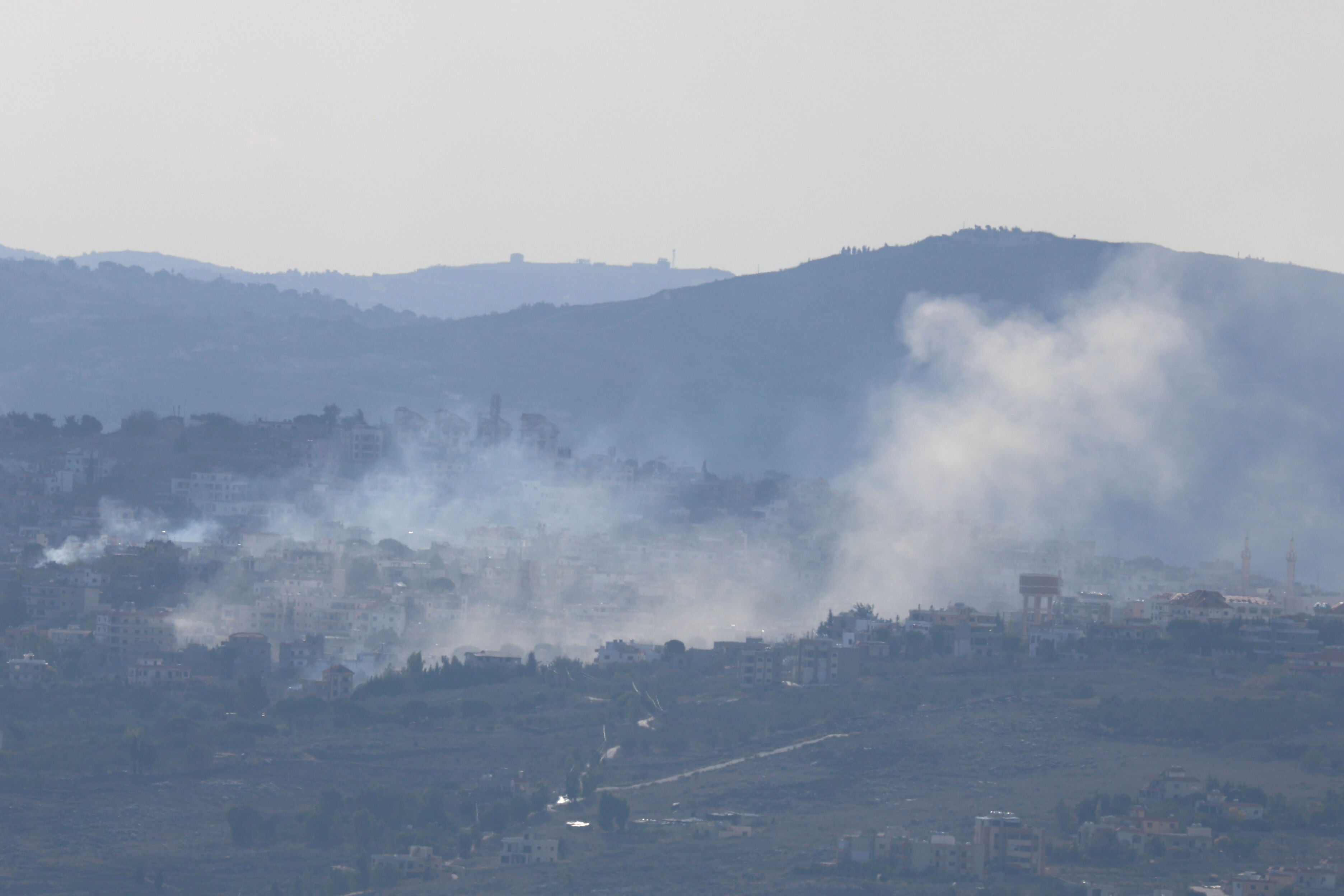 Lübnan ordusuna ait karakola saldırı! Ölü ve yaralılar var - 1. Resim