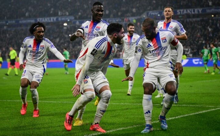 Lyon küme düştü mü? Fransa Futbol Federasyonu transfer yasağı getirdi! - 1. Resim