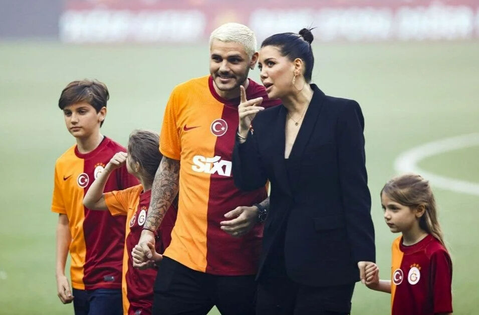 Mauro Icardi'nin menajeri Pino Elio Letterio, Wanda Nara'yı topa tuttu! 