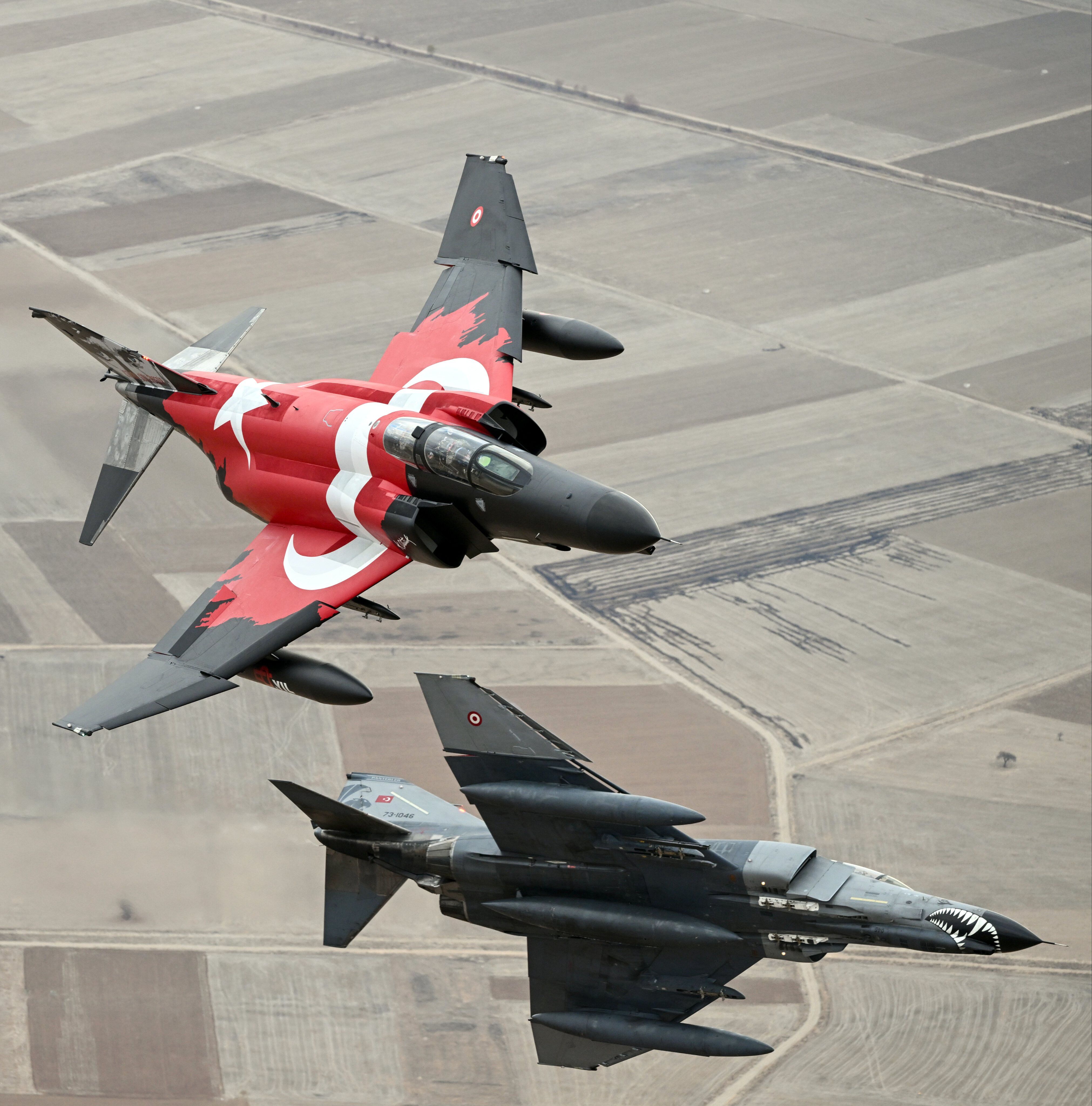 Panter Filo göklerde! F-4E Phantom uçakları 50’nci yılını Eskişehir semalarındaki şovuyla kutladı - 1. Resim