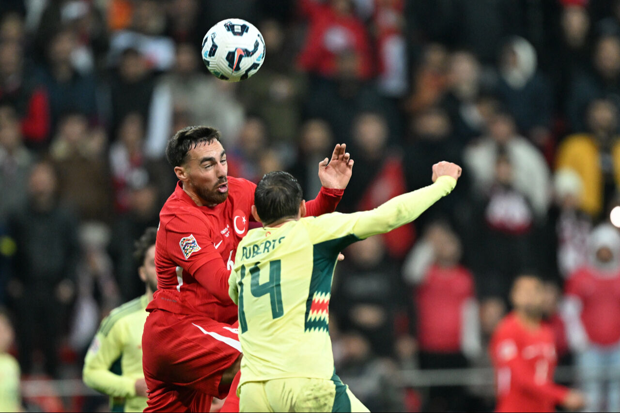 Spor yazarları Türkiye-Galler maçını değerlendirdi! Penaltı kaçıran Kerem Aktürkoğlu için çarpıcı sözler - 6. Resim