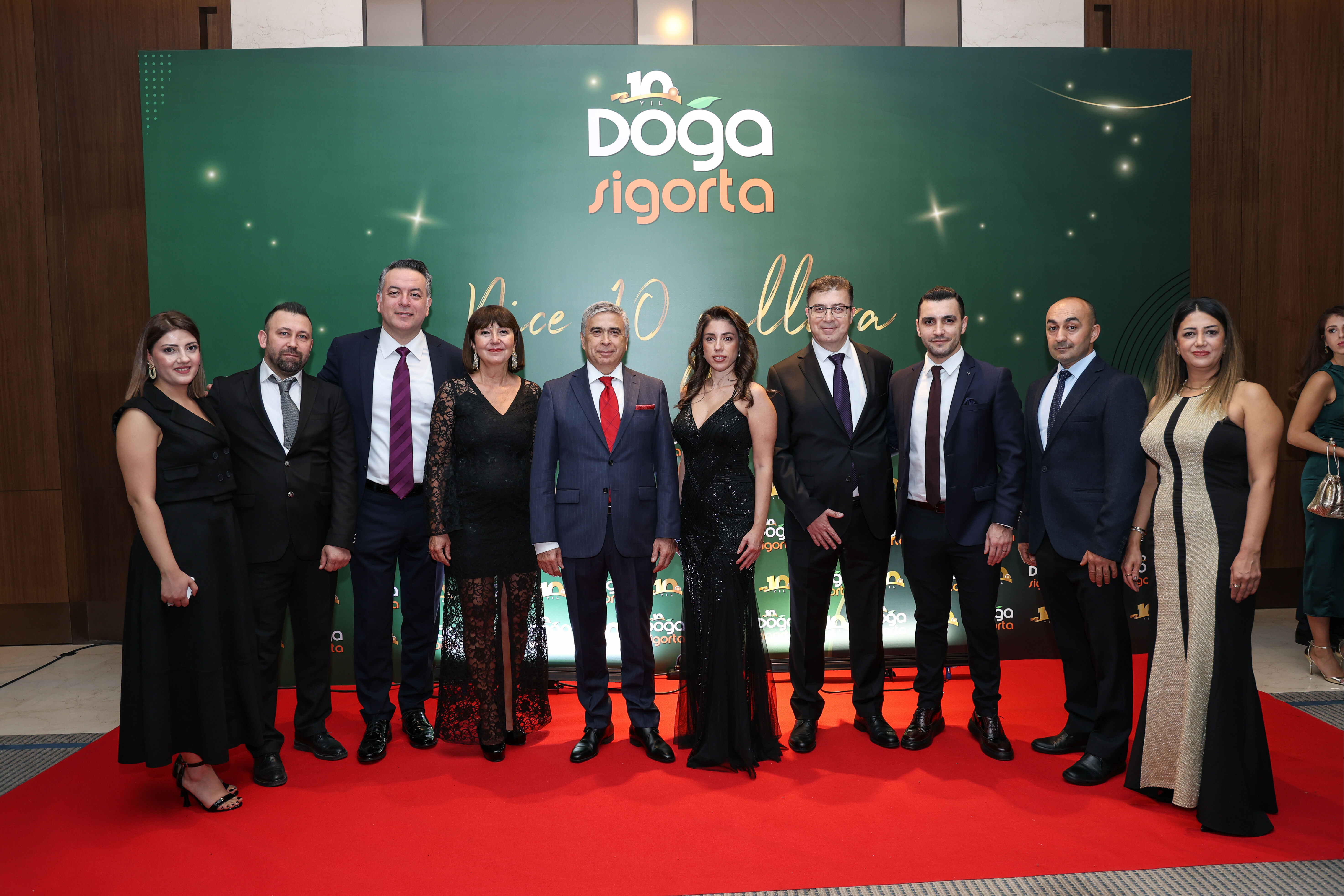 Doğa Sigorta ailesi 10. yılını görkemli bir gece ile kutladı Doğa Sigorta ailesi 10. yılını görkemli bir gece ile kutladı - 1. Resim