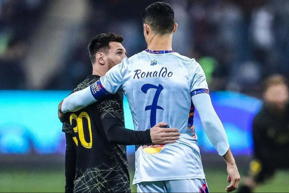 Ronaldo, "İnterneti sallayacağız" diyerek duyurdu! Yeni konuğu Lionel Messi mi olacak? Ronaldo, "İnterneti sallayacağız" diyerek duyurdu! Yeni konuğu Lionel Messi mi olacak? - 1. Resim
