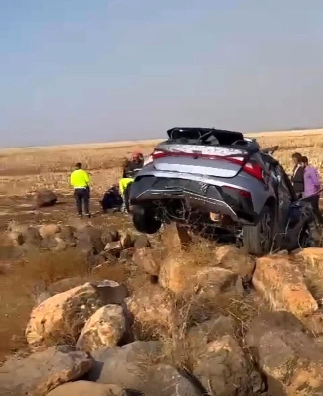 Şanlıurfa'da  yürek yakan kaza! Babayla 6 aylık oğlu öldü, anne ağır yaralı Şanlıurfa'da  yürek yakan kaza! Babayla 6 aylık oğlu öldü, anne ağır yaralı - 1. Resim