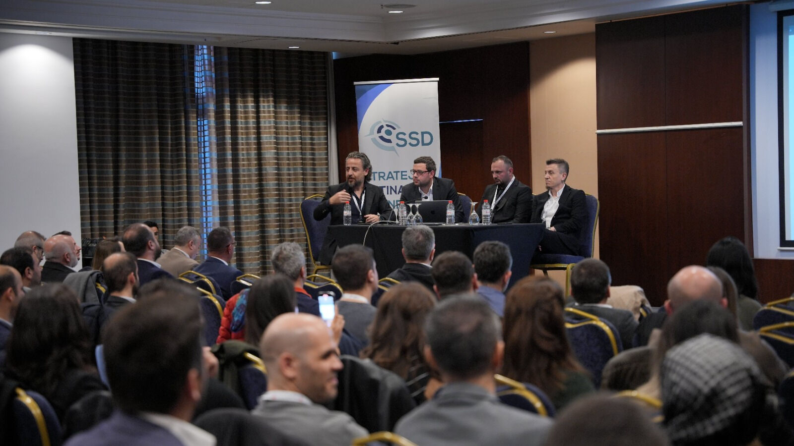 “Savunma ve Satınalma’da Yapay Zeka” Zirvesi’ne yoğun ilgi - 1. Resim