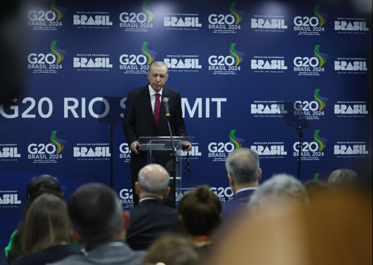 Erdoğan'dan Biden ile ayaküstü sohbet! G20 zirvesine damga vuran kareler - 3. Resim